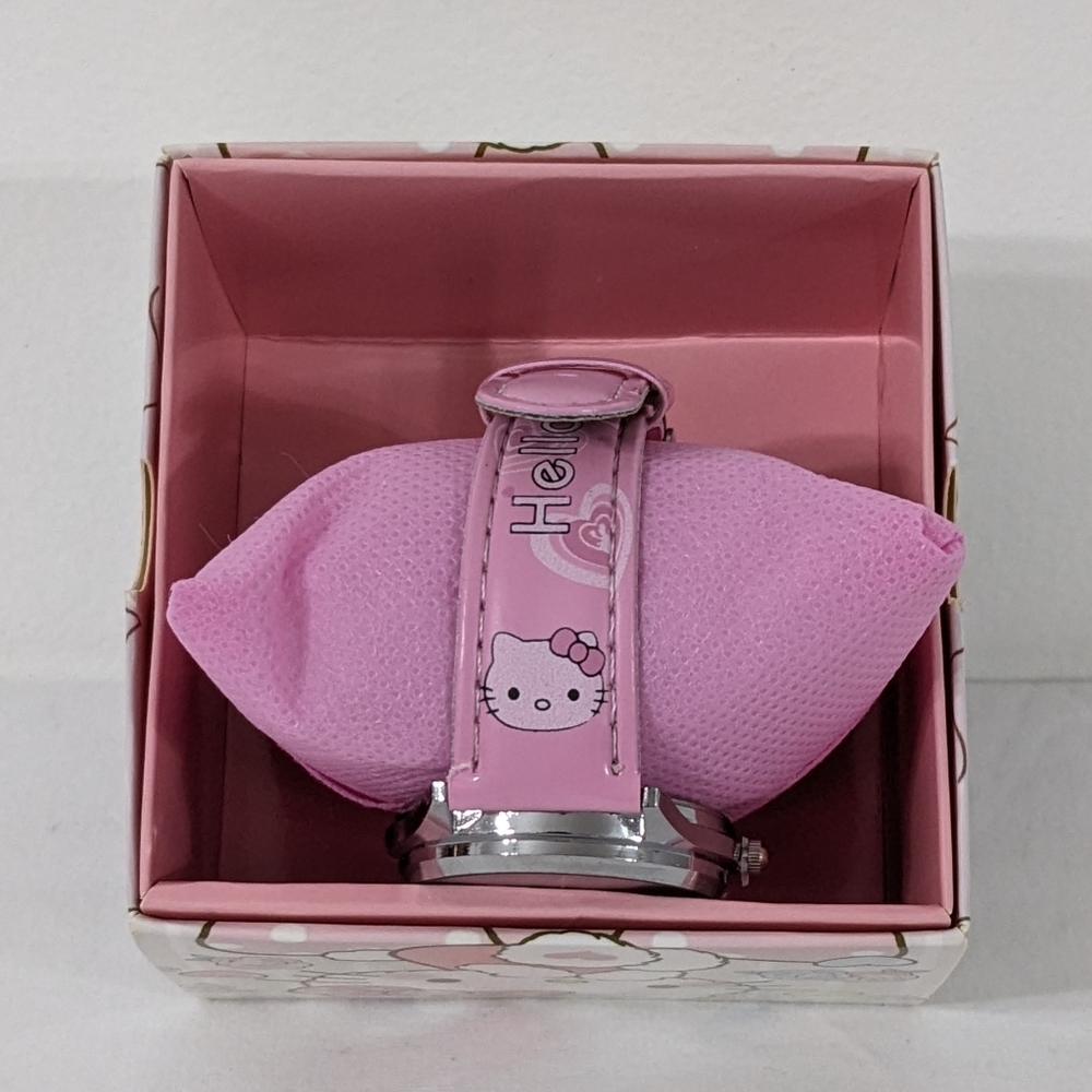 Hello Kitty Watch, New In Box - Picture 5 of 8